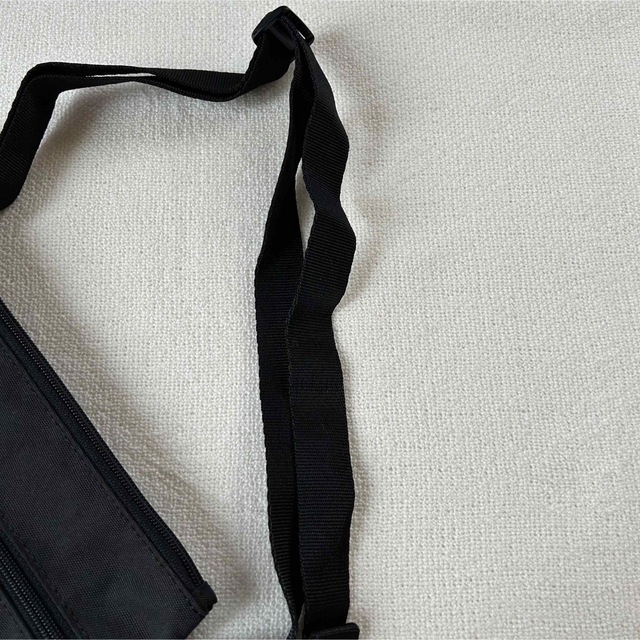 GU(ジーユー)のGU サコッシュ ブラック レディースのバッグ(その他)の商品写真