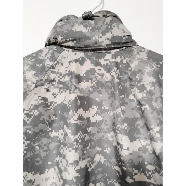 MILITARY(ミリタリー)のGORE-TEX 米軍 デジカモ ゴアテックス ジャケット フィールドジャケット メンズのジャケット/アウター(マウンテンパーカー)の商品写真