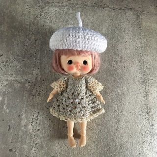 展示中　ベレー帽のみ　真っ白　こまったちゃん　ほっぺちゃん用　オビツ11(その他)