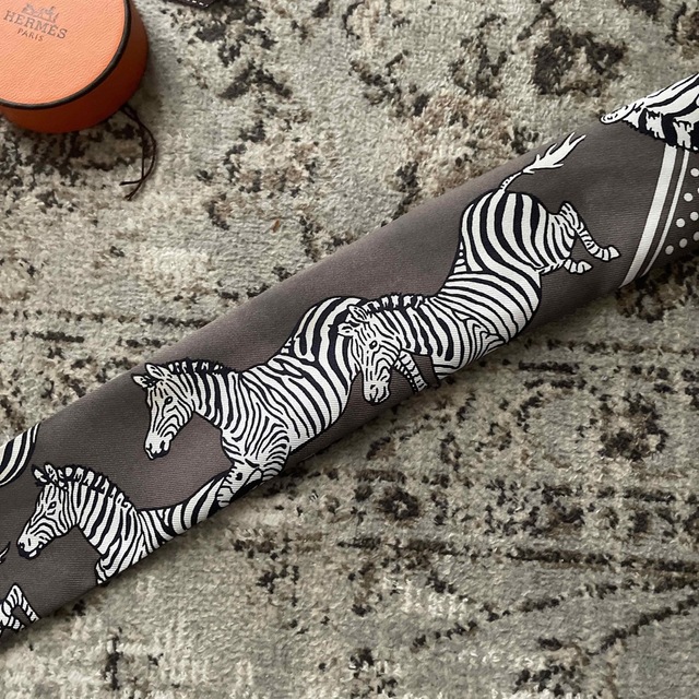 エルメス HERMES ツイリー ゼブラ柄 エトープ | www.bonitaexclusive.com