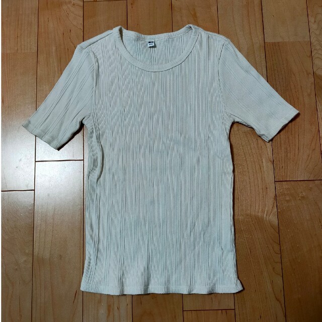 UNIQLO(ユニクロ)のランダムリブクルーネックＴ  Ｓサイズ レディースのトップス(Tシャツ(半袖/袖なし))の商品写真