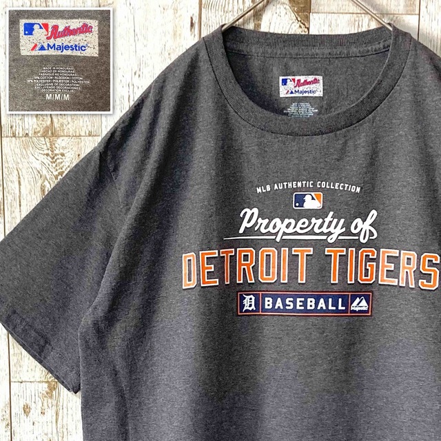 Majestic(マジェスティック)の【Majestic】MLB デトロイト・タイガース プリントTシャツ M グレー メンズのトップス(Tシャツ/カットソー(半袖/袖なし))の商品写真