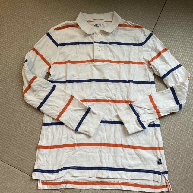 GAP(ギャップ)のGAP カットソー   キッズ/ベビー/マタニティのキッズ服男の子用(90cm~)(Tシャツ/カットソー)の商品写真