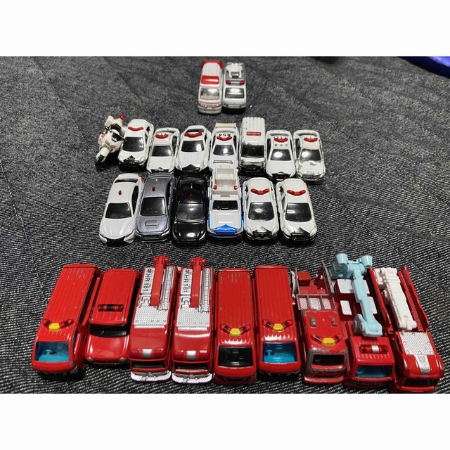 Takara Tomy - トミカ緊急車両セット 25台の通販 by miki's shop