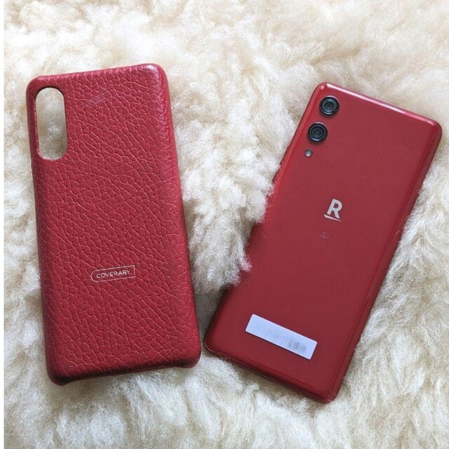 Rakuten(ラクテン)の楽天モバイル Rakuten hand 赤 red 64GB スマホ/家電/カメラのスマートフォン/携帯電話(スマートフォン本体)の商品写真