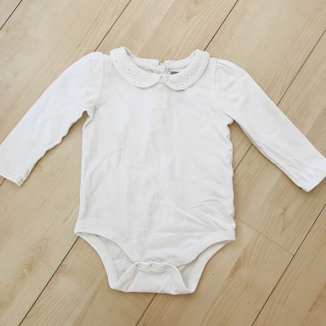 babyGAP(ベビーギャップ)のベビーギャップ　長袖ロンパース　トップス キッズ/ベビー/マタニティのベビー服(~85cm)(ロンパース)の商品写真