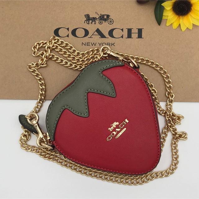 バッグCOACH ショルダーバッグ ★大人気★ ストロベリー コインケース 苺形 新品