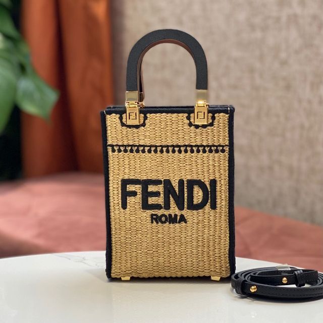 FENDI【入手困難】SUNSHINE SHOPPER MINI 芸能人愛用 guarinautos.com