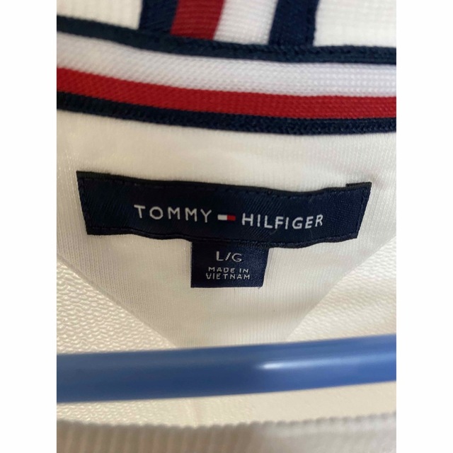 TOMMY HILFIGER(トミーヒルフィガー)のTOMMY HILFIGER   トレーナー Lサイズ 白 レディースのトップス(トレーナー/スウェット)の商品写真