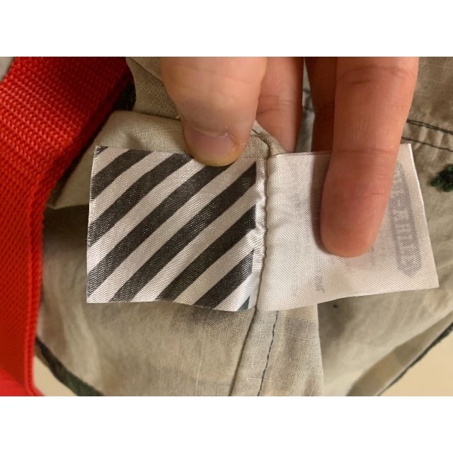 OFF-WHITE(オフホワイト)のoff-white 迷彩　ミリタリージャケット　カモフラジャケット メンズのジャケット/アウター(ミリタリージャケット)の商品写真