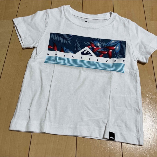 QUIKSILVER(クイックシルバー)のクイックシルバー 子供服 夏服 半袖 Tシャツ 男の子 キッズ/ベビー/マタニティのキッズ服男の子用(90cm~)(Tシャツ/カットソー)の商品写真