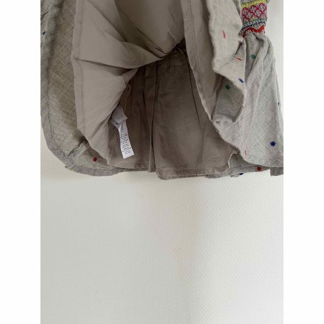 NEXT(ネクスト)のNEXT  刺繍ワンピース キッズ/ベビー/マタニティのベビー服(~85cm)(ワンピース)の商品写真