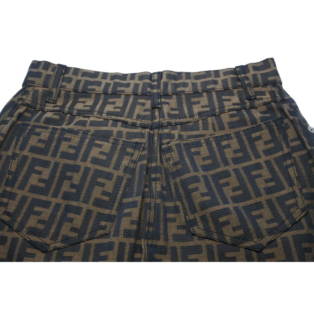 FENDI - 極美品 FENDI フェンディ ズッカ柄 スカート ブラウン ロゴ