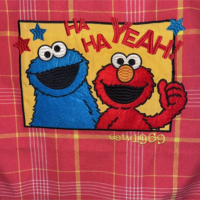 SESAME STREET(セサミストリート)の【送料込】💛セサミストリート エプロン M〜L 新品 保育園 保育士⭐️ インテリア/住まい/日用品のインテリア/住まい/日用品 その他(その他)の商品写真