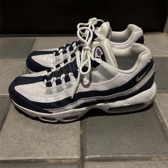 スニーカーNIKE AIR MAX 95 ESSENTIAL