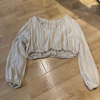 ザラ(ZARA)のzara トップス(Tシャツ(長袖/七分))