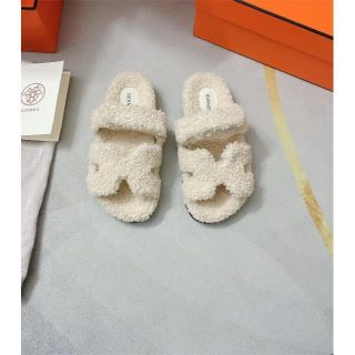 Hermes - 新品 新色 エルメス HERMES シプレ オープントゥ サンダル 37