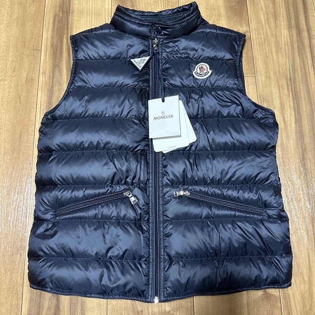 MONCLER - 新品☆モンクレール☆キッズ ベスト☆TG 14Aの通販 by ☆虹 ...