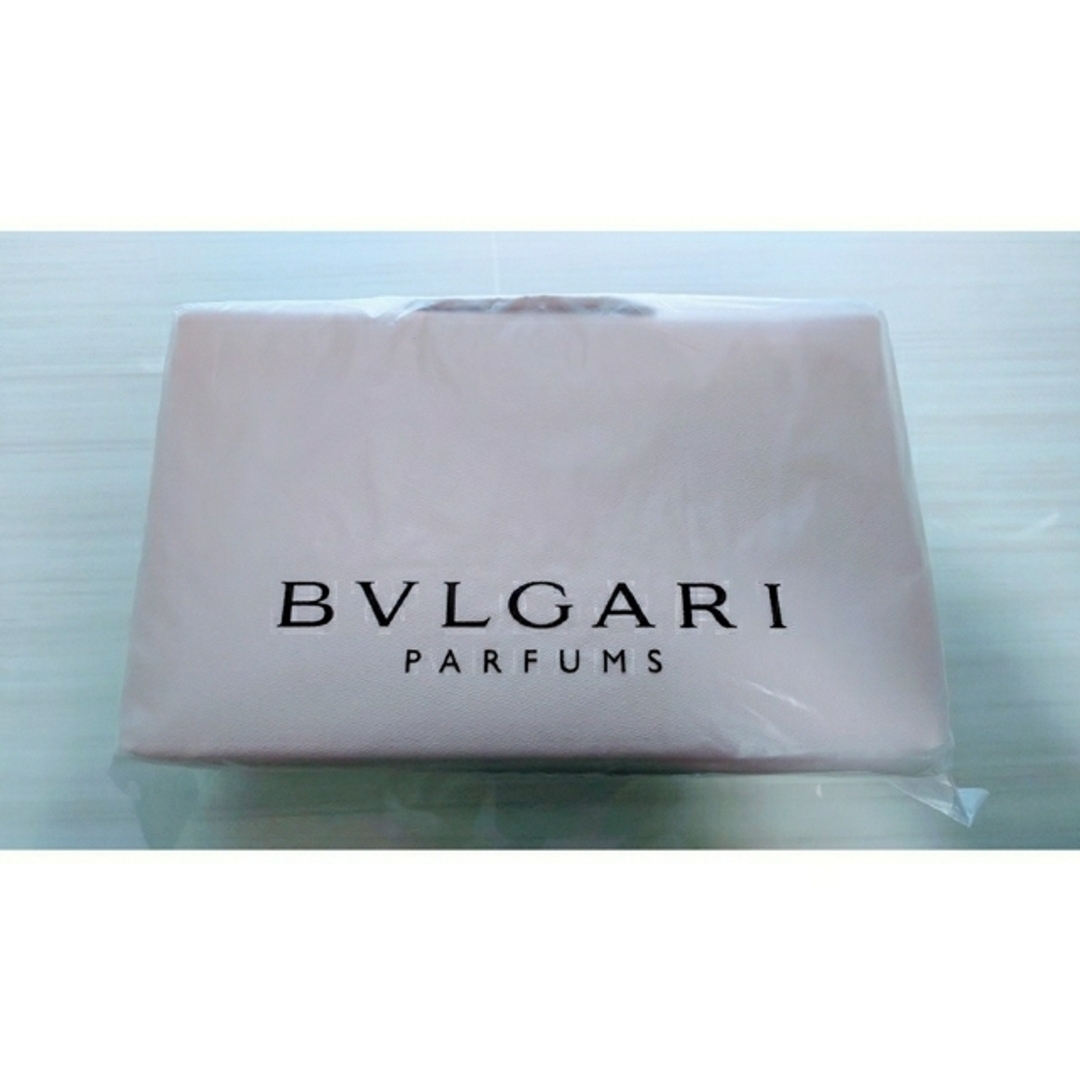 BVLGARI(ブルガリ)の【新品未使用】BVLGARI parfams ブルガリ 旅行ポーチ ミニバッグ レディースのファッション小物(ポーチ)の商品写真