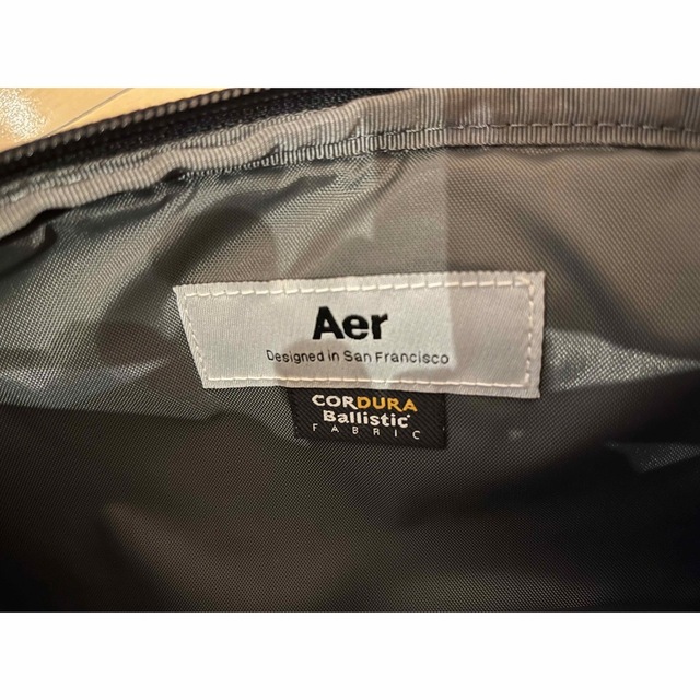 AER(エアー)のAER ボディーバッグ ショルダー DAY SLING 2 BLACK  メンズのバッグ(ボディーバッグ)の商品写真