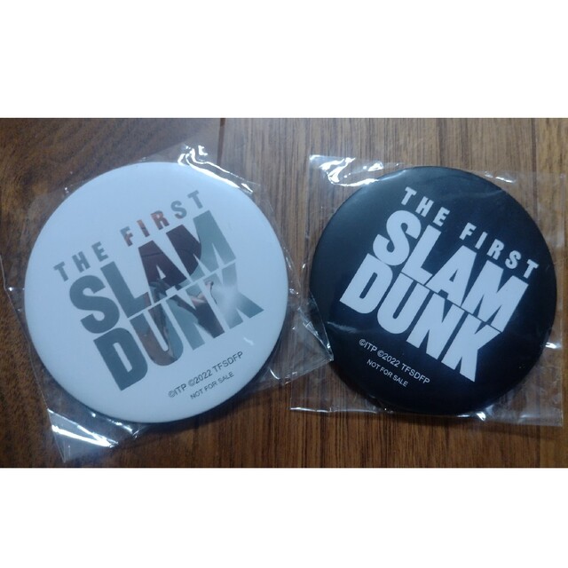 台湾 スラムダンク 劇場版 特典 SLAM DUNK LOGO 缶バッジ レア物 エンタメ/ホビーのアニメグッズ(バッジ/ピンバッジ)の商品写真