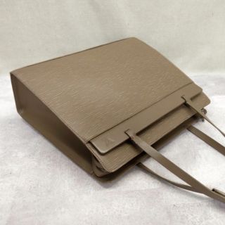 LOUIS VUITTON - 【美品】LOUIS VUITTON エピ クロワゼットグレイン