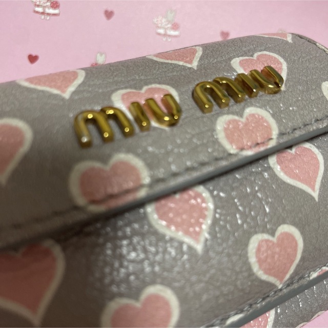 miumiu(ミュウミュウ)のmiumiu ラブレター　ハート柄　ミニ財布 レディースのファッション小物(財布)の商品写真