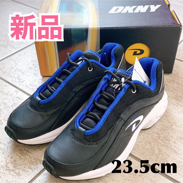 【新品未使用品】DKNY スニーカー　シューズ　靴　カッコいいおしゃれ　レア品