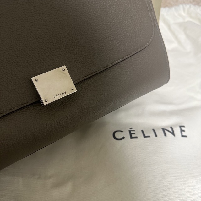 celine(セリーヌ)のセリーヌ　CELINE トラペーズ　M　ショルダーバッグ　ハンドバッグ レディースのバッグ(ショルダーバッグ)の商品写真