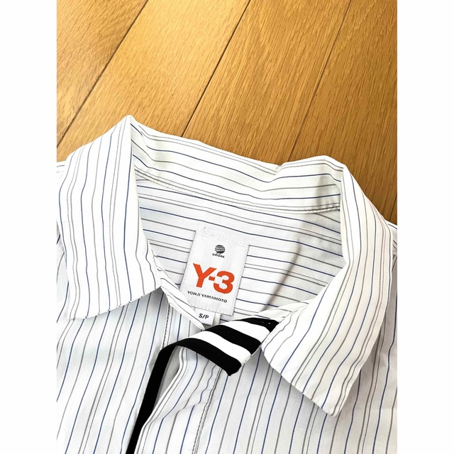 Y-3(ワイスリー)のY-3 シャツ Mサイズ YOHJI YAMAMOTO メンズのトップス(シャツ)の商品写真