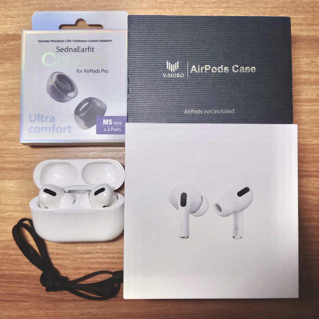 AirPods Pro 第1世代 イヤーピースケースストラップ付き 【正規取扱店】