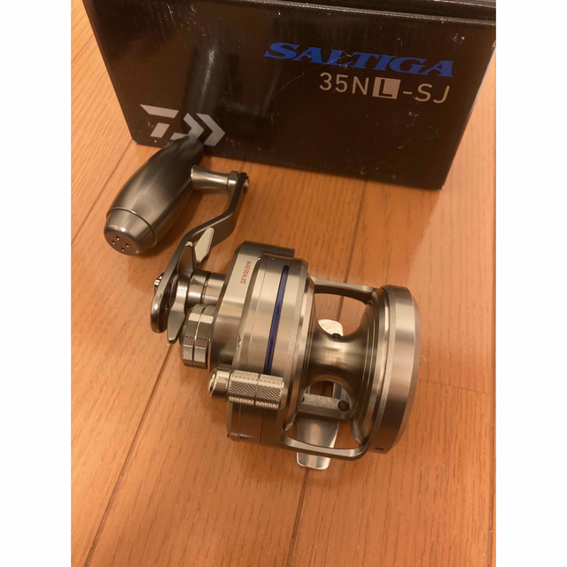 新品 15ソルティガ 35NL-SJ ジギング スロー トンジギ 売れ筋