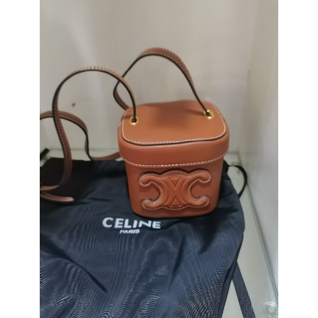 CELINE ☆ スモールボックス キュイル トリオンフ 【中古】 26400円