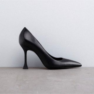 ザラ(ZARA)のZARA レザーハイヒールパンプス 35(ハイヒール/パンプス)