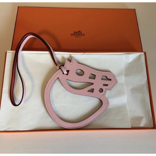 HERMES パドックシュヴァル　チャーム ピンク レア ローズサクラ