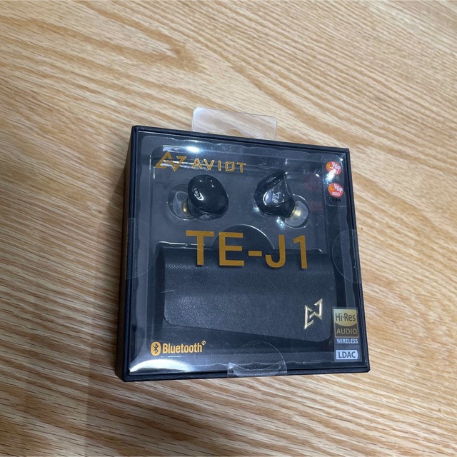 新品・未使用】AVIOT TE-J1 ブラック オーディオ機器 新品・未使用】AVIOT TE-J1 ブラック オーディオ機器