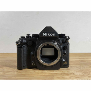 ほぼ新品　Nikon DF レンズキット スペシャルエディション　カメラ