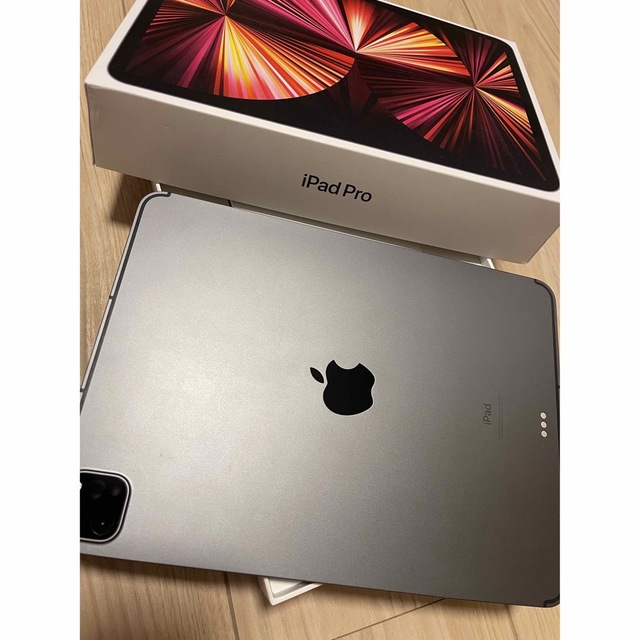 タブレット美品　iPadpro 11inch 512GB セルラー