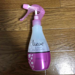 リーゼ(liese)の花王"リーゼ しっとりジューシーシャワー"やさしいミックスベリーの香り(ヘアウォーター/ヘアミスト)