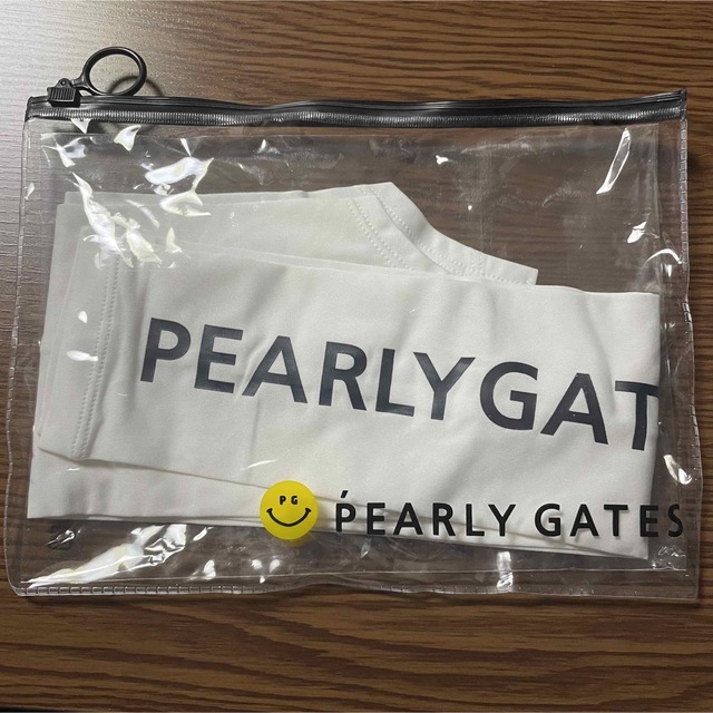 PEARLY GATES(パーリーゲイツ)の専用出品　新品 パーリーゲイツ アームカバー スポーツ/アウトドアのゴルフ(ウエア)の商品写真