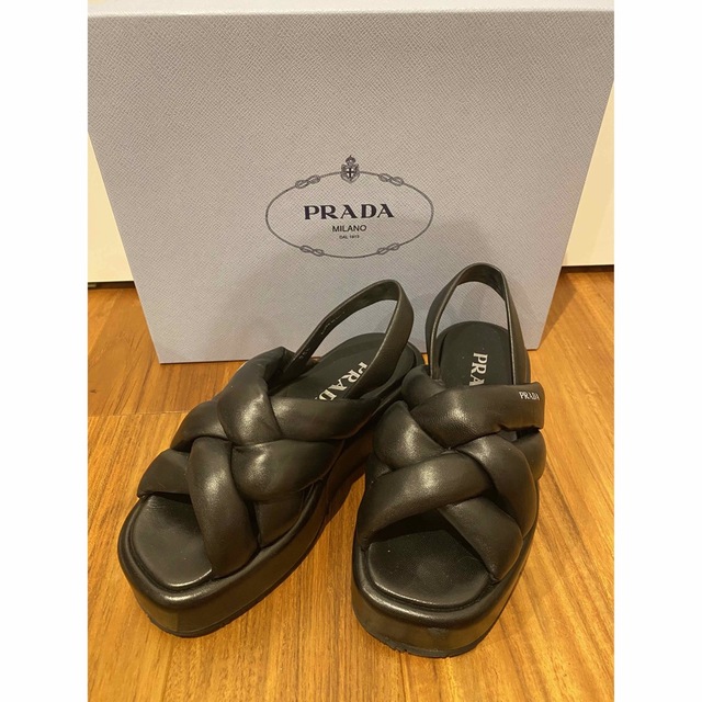 2023SS PRADAプラダ ナッパレザー フラットフォームサンダル35.5 2023SS PRADAプラダ ナッパレザー フラットフォームサンダル35.5