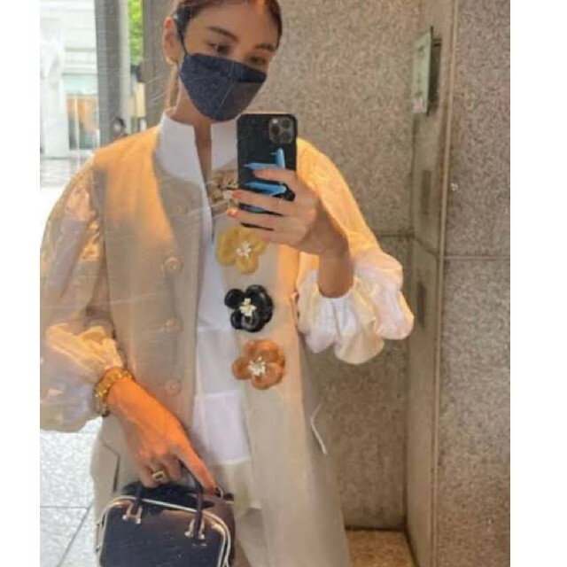 Tory Burch - 新品 タグ付き トリーバーチ フラワー ベストの Tory Burch - 新品 タグ付き トリーバーチ フラワー ベストの