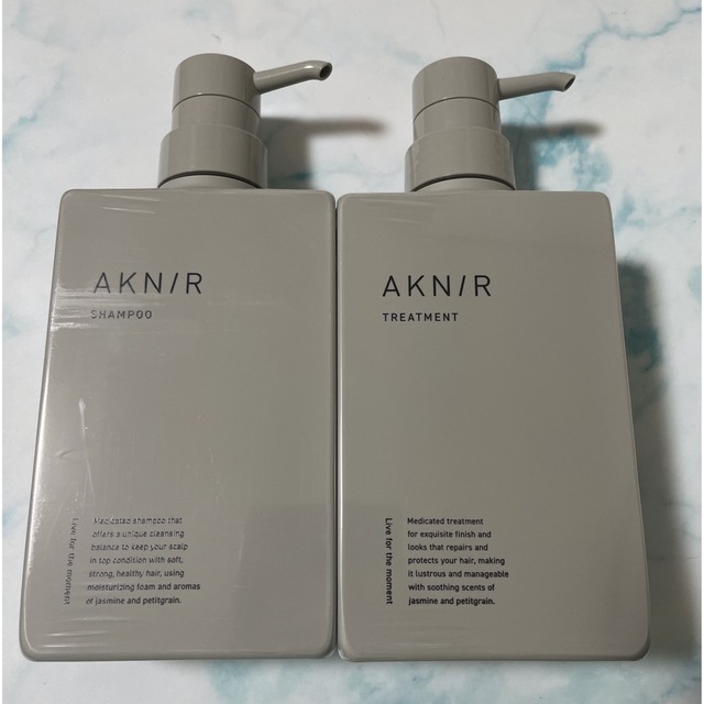 アクニー AKNIR シャンプー 300ml トリートメント 300g