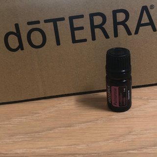 ドテラ(doTERRA)の【新品】doTERRA パルマローザ (非売品) 5ml 特典あり♪(エッセンシャルオイル（精油）)