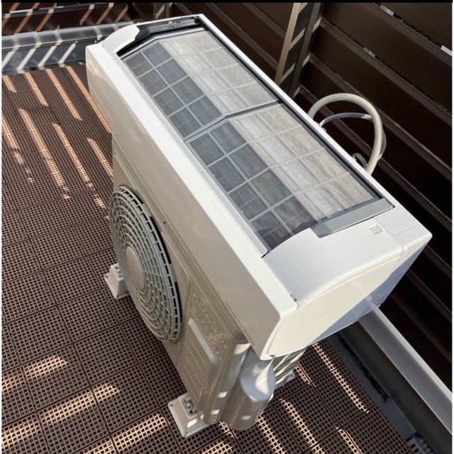 HITACHI 白くまくん W RAS-W22H(W) 2019年製造 スマホ/家電/カメラの冷暖房/空調(エアコン)の商品写真
