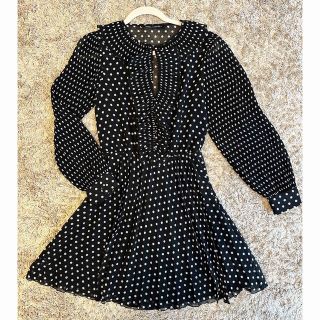 ザラ(ZARA)のZARA プリーツスカート仕様プリント柄ワンピース ドット ワンピース 黒 水玉(ひざ丈ワンピース)