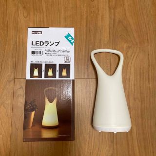 ニトリ(ニトリ)のニトリ　LED ランプ(テーブルスタンド)