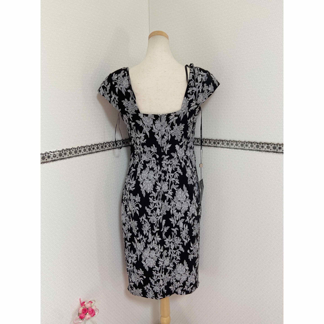 TADASHI SHOJI(タダシショウジ)の新品 4 Tadashi Shoji タダシショージ BN34184NT レディースのワンピース(ひざ丈ワンピース)の商品写真