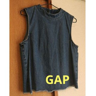 ギャップ(GAP)の美品GAPブルーデニムラウンドネックトップスM♡TシャツカットソーベストZARA(ベスト/ジレ)