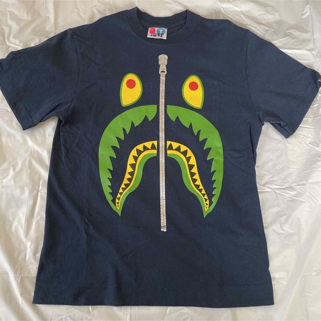 A BATHING APE - アベイシングエイプ APE シャークロゴ Tシャツ A BATHING APE - アベイシングエイプ APE シャークロゴ Tシャツ